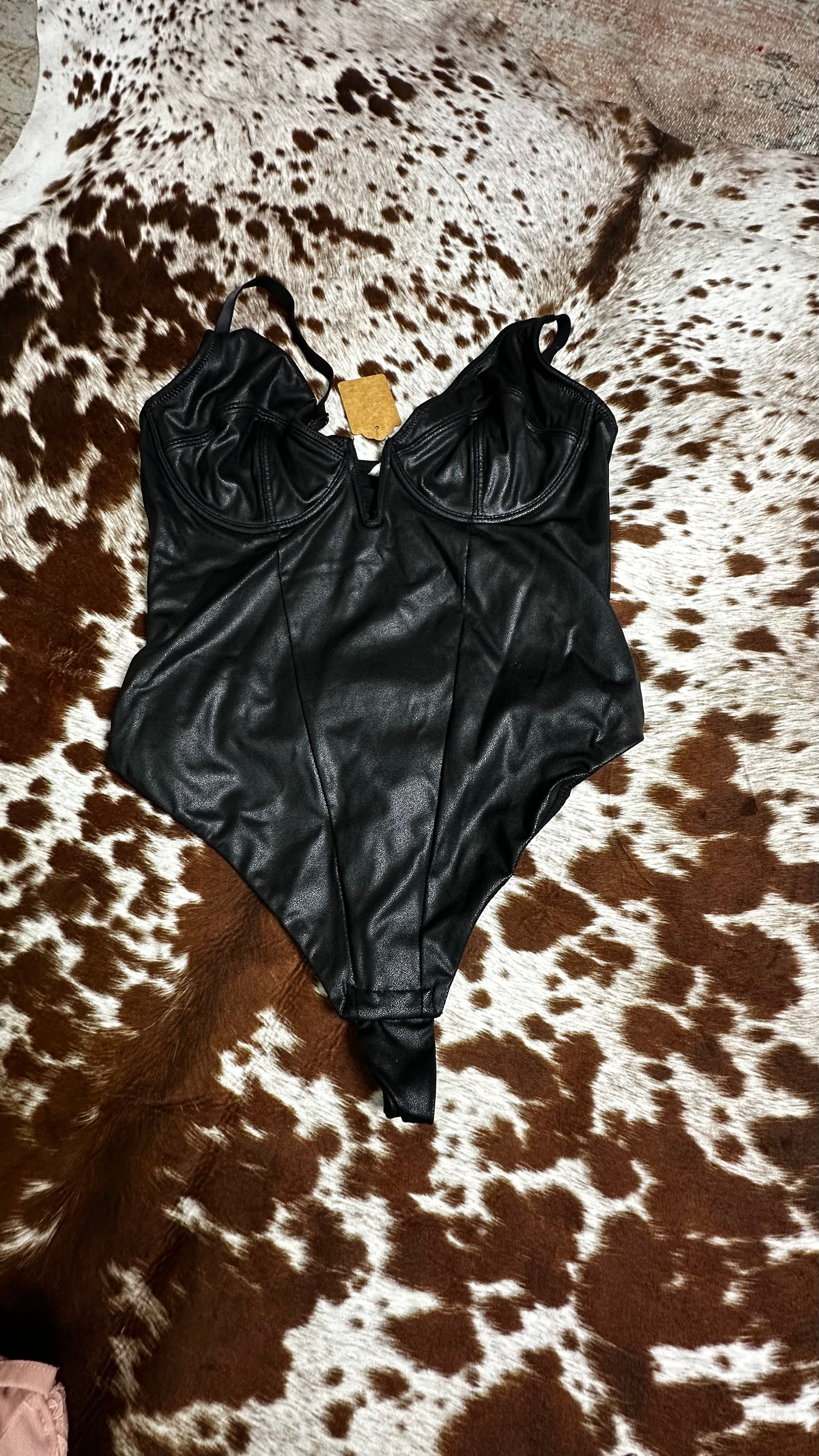 Bodysuits, assorted